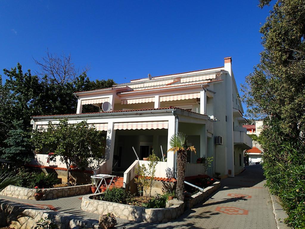 Apartments Felicce Banjol Quarto foto